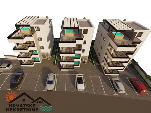 Apartmani u novim zgradama 170 metara od plaže